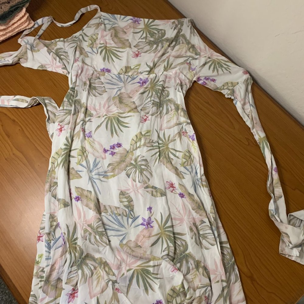 Forever 21 Patterned Vacation Dress